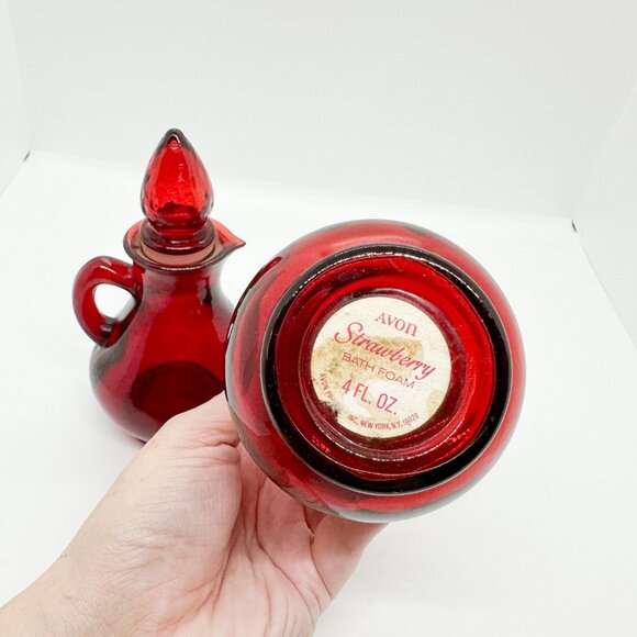 Vintage Avon Strawberry Red Glass Bottle Bubble Bath Perfume Cottagecore Witchy - Picture 5 of 6